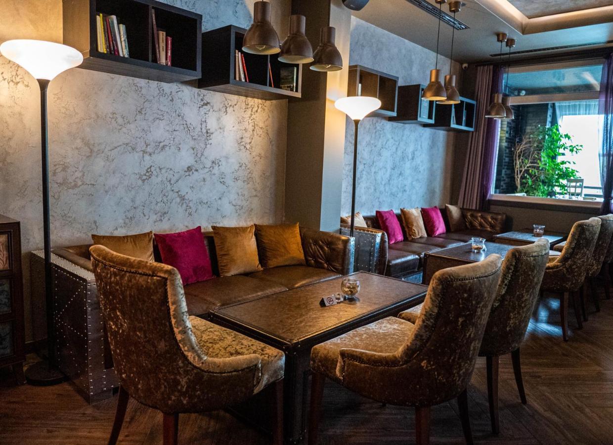Seasons Design - Free Parking Otel Sofya
