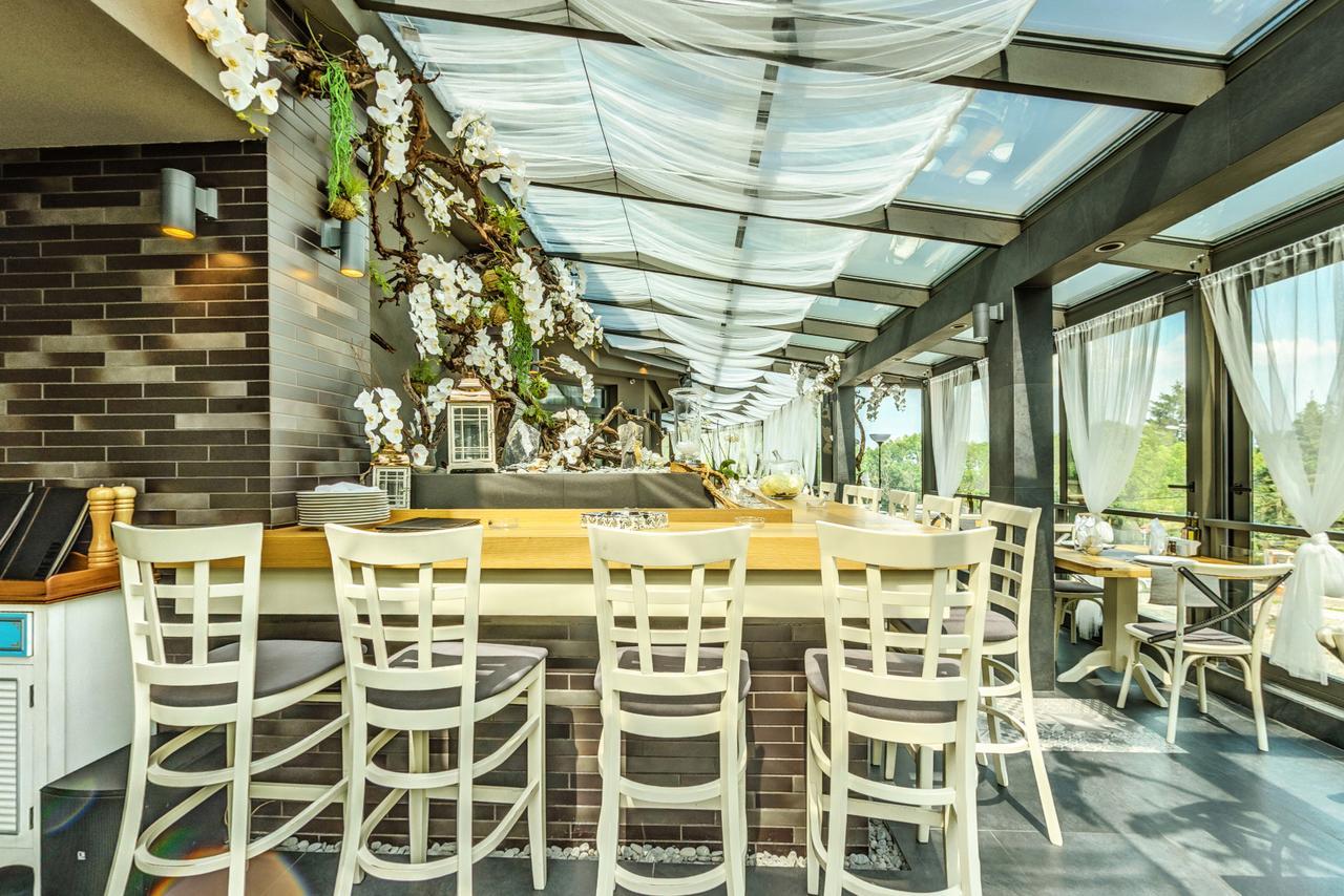 Seasons Design - Free Parking 5* Sofya